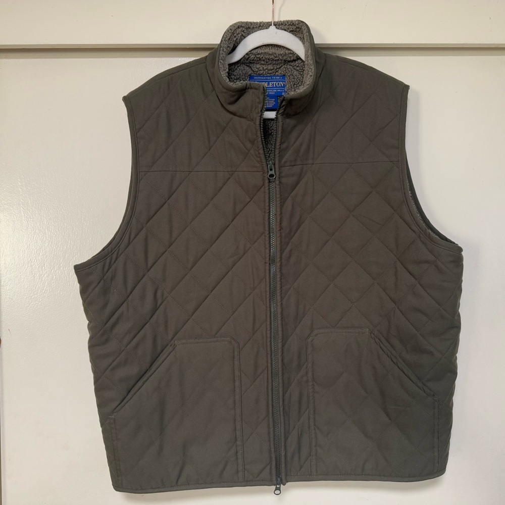 Pendleton Men's Olive Quilted Vest